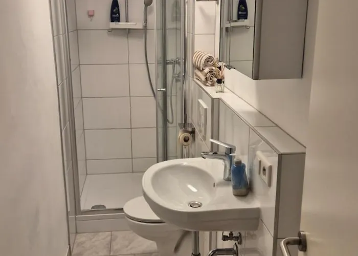 Souterrain, Eigener Eingang *