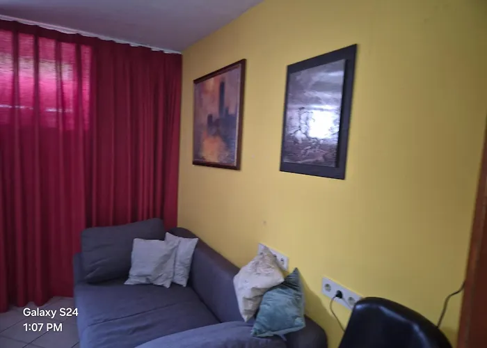 Souterrain, Eigener Eingang 公寓